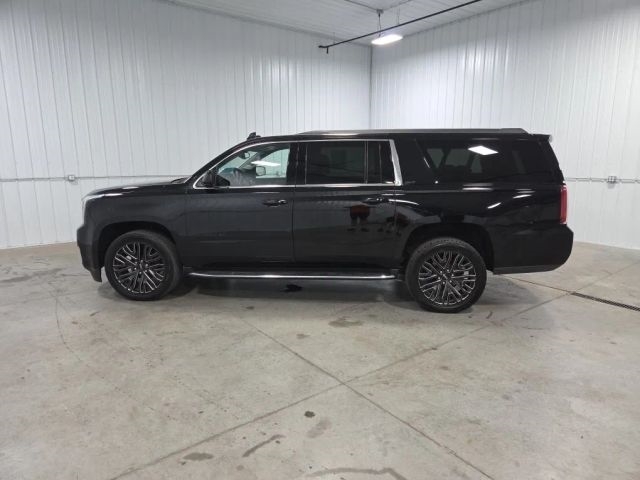gmc yukon xl 2022 1GKS2HKL4NR141184 image gmc yukon xl 2022 1GKS2HKL4NR141184 image